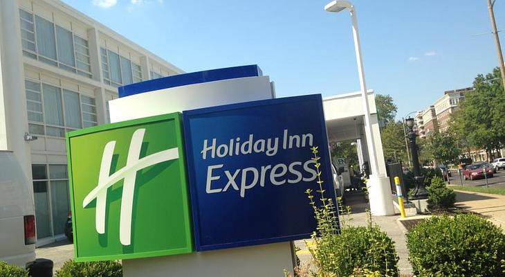 Holiday Inn Express St Louis - Central West End, an IHG Hotel