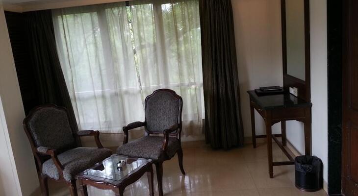OYO 691 Hotel Srimaan