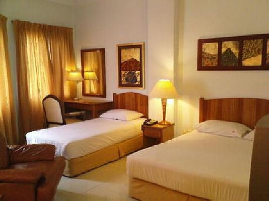 Meldrum Hotel