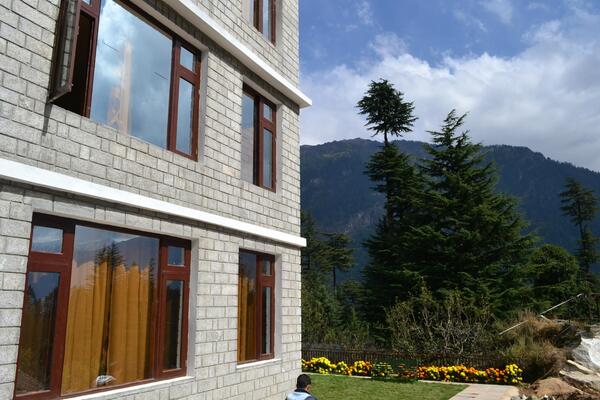 Delfryn Manali