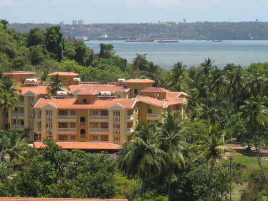 Sandalwood Hotel & Suites