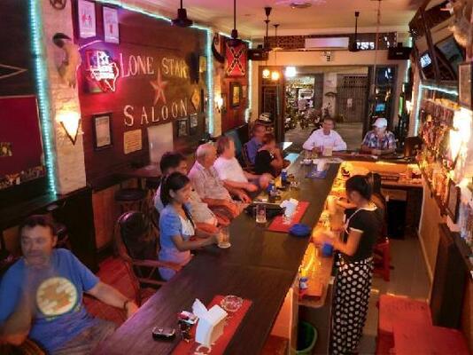 Lone Star Saloon Bar and Guest House
