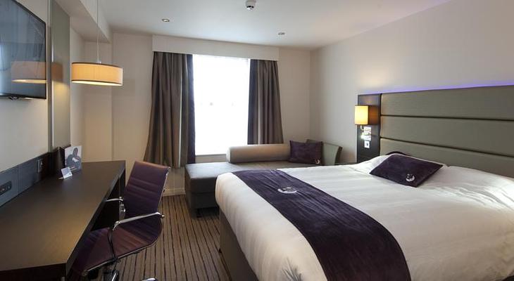 Premier Inn Glasgow Pacific Quay (SECC) hotel