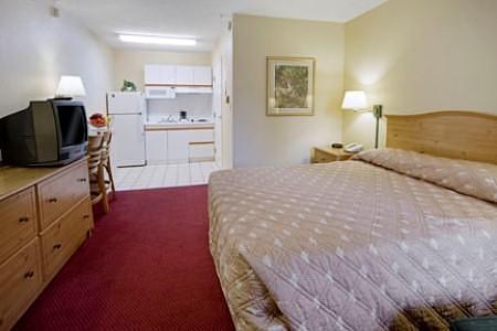 Extended Stay America Select Suites Raleigh - Research Triangle Park - Hwy 55