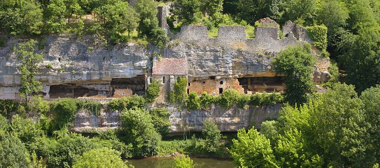 Village Troglodytique de la Madeleine