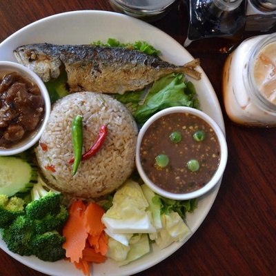 Luv2Eat Thai Bistro