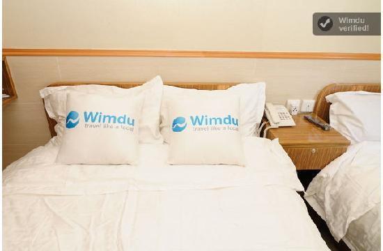 Golden Crown Guesthouse