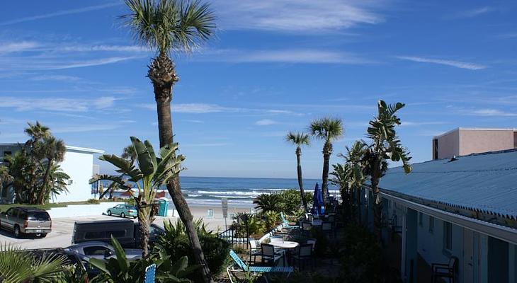 Daytona Shores Inn and Suites