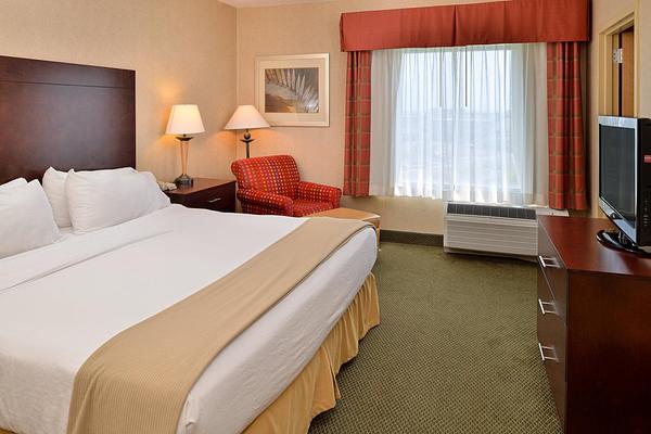 Holiday Inn Express & Suites Ocean City - Northside, an IHG Hotel