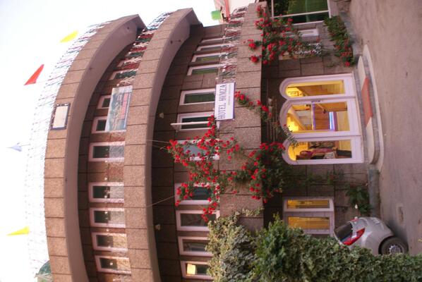 Hotel Humza