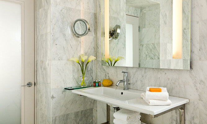 Chestnut Hill Hotel