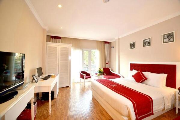 Calypso Premier Hotel