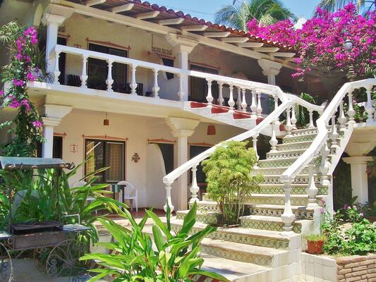 Beach Hotel Ines