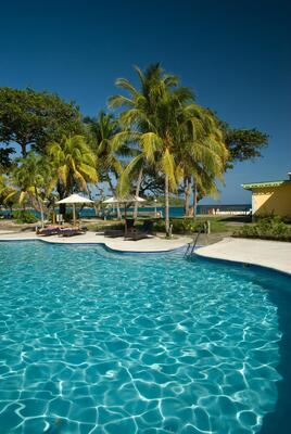 BEQUIA BEACH Hotel