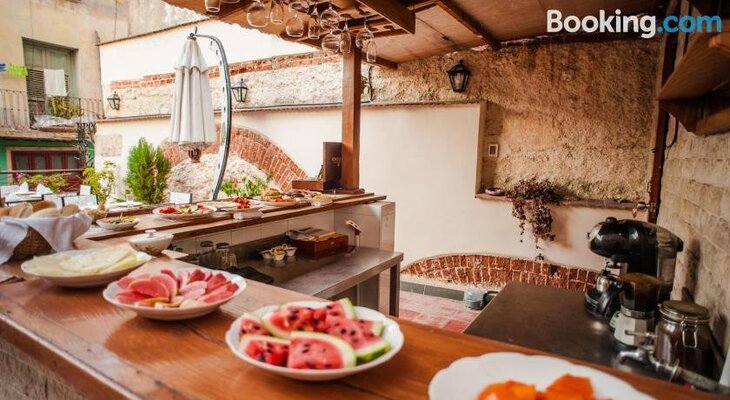 Conde de Ricla Hostal