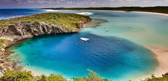 Dean's Blue Hole