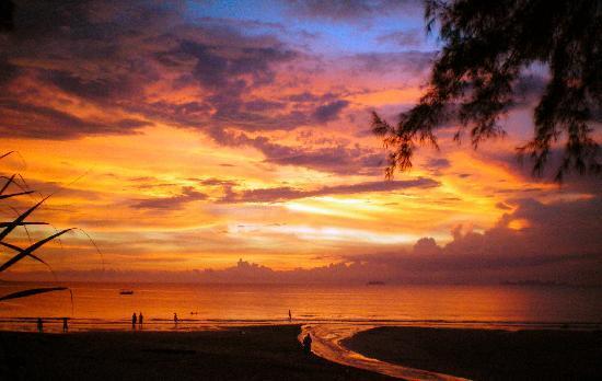 Lanta Castaway Beach Resort
