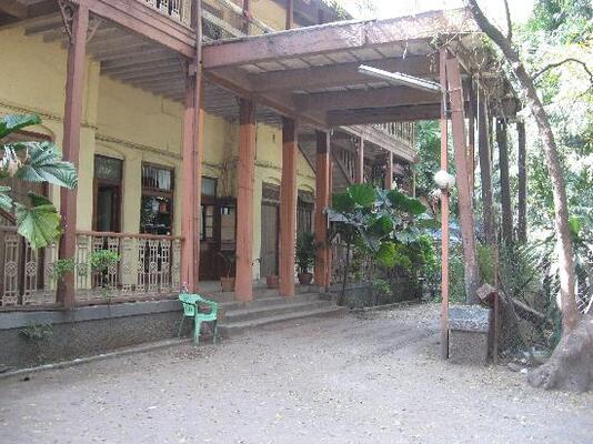 National Hotel