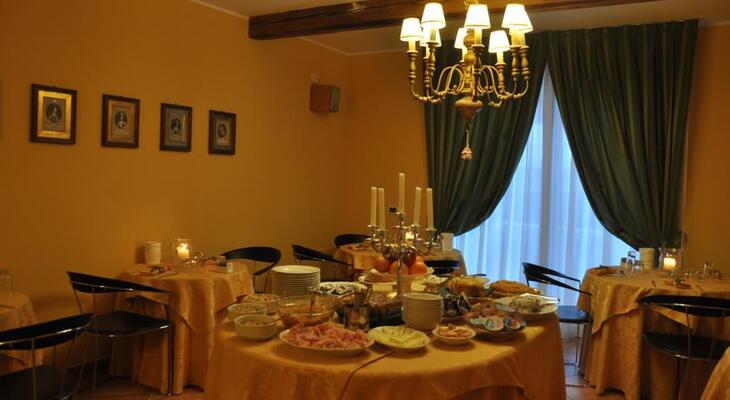 Piazza Nova Guest House