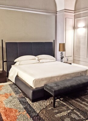 Palazzo Bozzi Corso by La Fiermontina