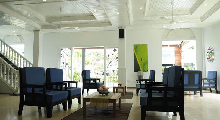 Frangipani Villa Hotel II