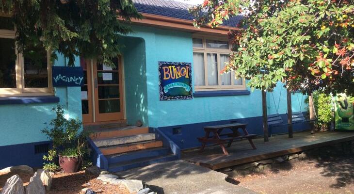 Sir Cedrics Bungi Backpackers