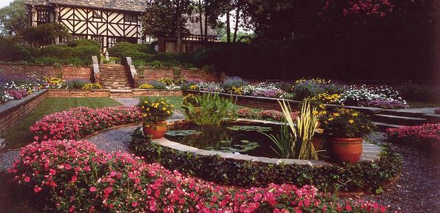 Agecroft Hall & Gardens