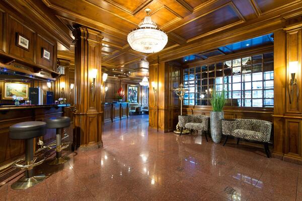 King's Hotel First Class