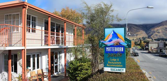 Matterhorn South Lodge and Backpackers