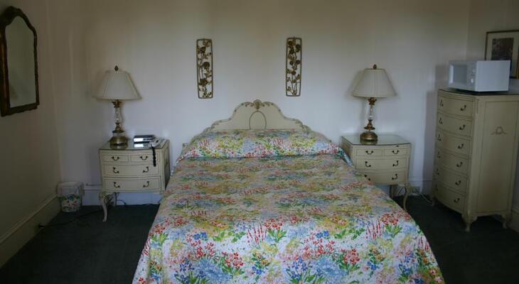 Edgehill Manor Guest House