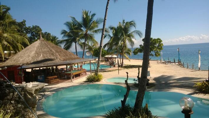 Cebu Club Fort Med Resort