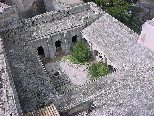 Abbaye de Montmajour