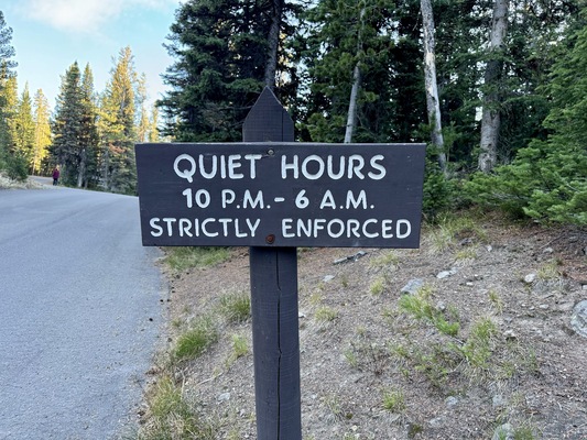 Lewis Lake Campground