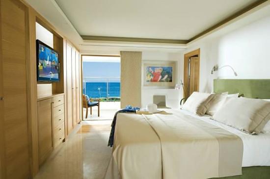 Elounda Peninsula All Suite Hotel