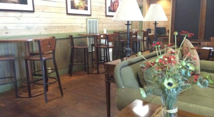 Travelodge Inn & Suites by Wyndham San Antonio Airport