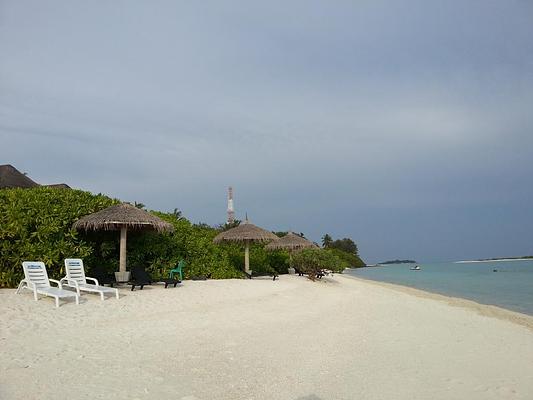 Holiday Mathiveri Inn
