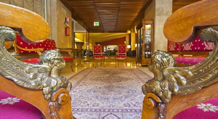 Hotel Palace