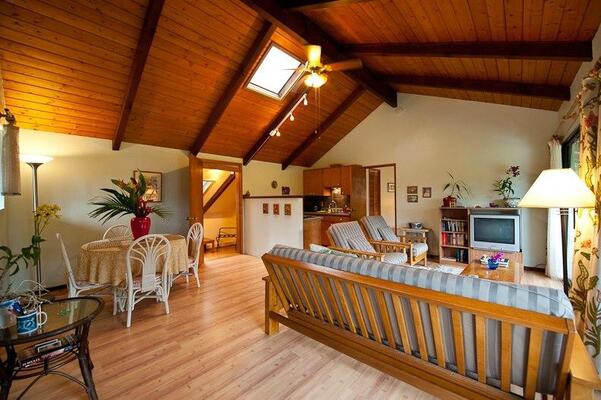 Hale Moana Bed & Breakfast