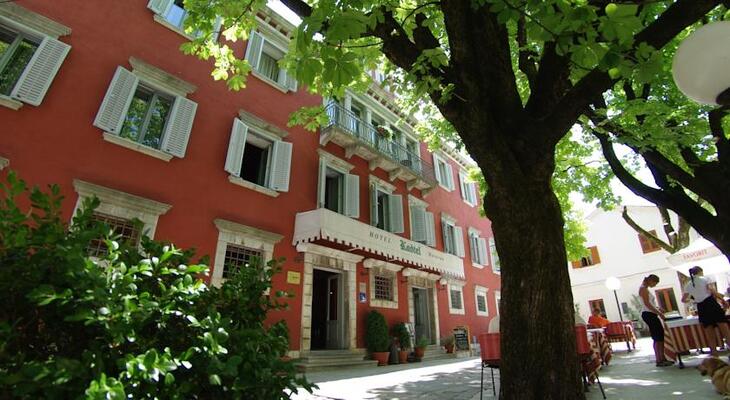 Hotel Kastel