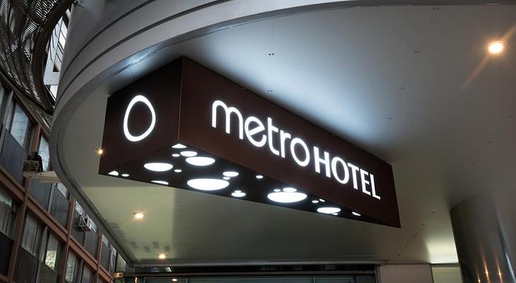 Metro Hotel