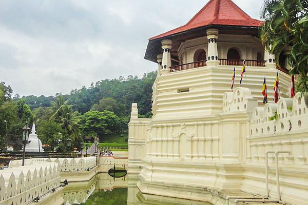 Temple of the Sacred Tooth Relic