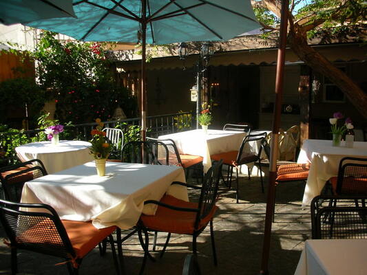 Mantee Cafe