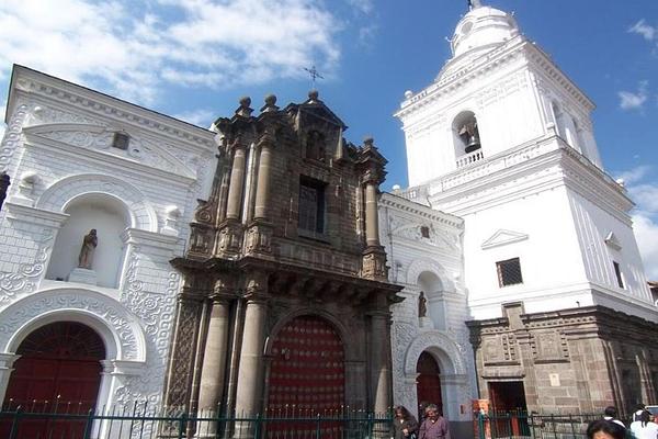 St. Agustin Church (Iglesia de San Agustin)