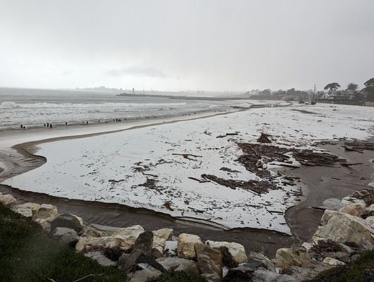 Twin Lakes State Beach