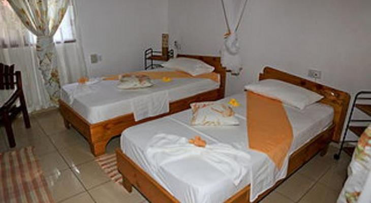Calou Guest House Hotel