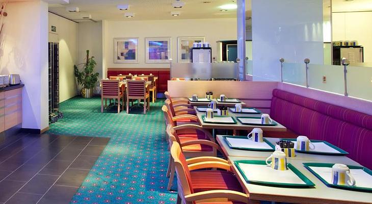 Holiday Inn Express Geneva Airport, an IHG hotel