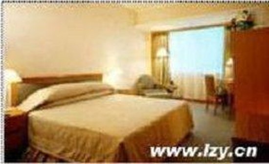 Trade-Point Hotel