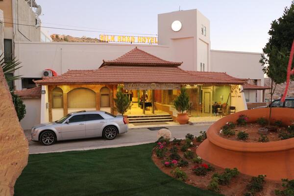 Silk Road Hotel