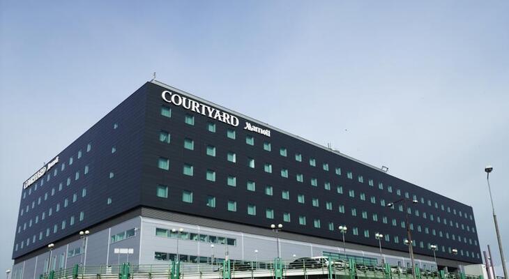 Courtyard Warsaw Airport