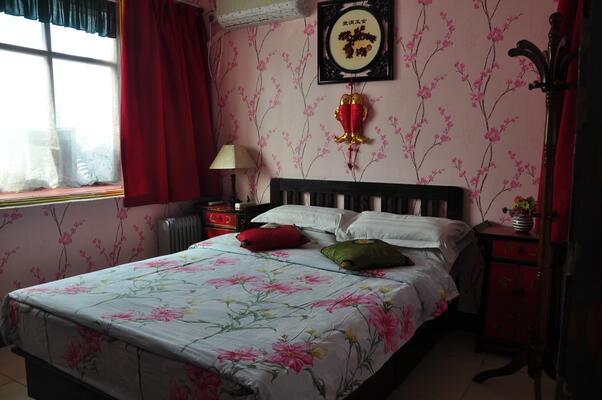 Red Lantern House